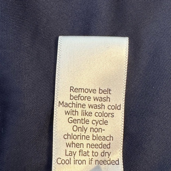 41 Hawthorn Navy Floral Short Flutter Sleeve Dress size 1X V Neck - Picture 10 of 12